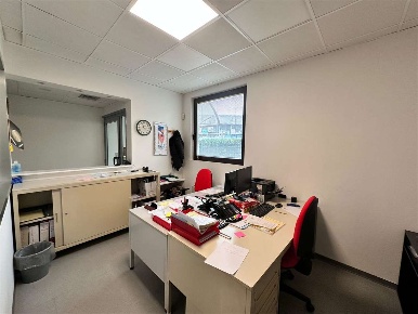 Foto Magazzino in VIA CIVATI 29b, Albavilla di 640 m² con 7 locali