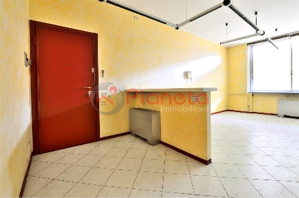 Foto Ufficio in Viale Papa Giovanni XXIII°, Bergamo Stazione di 68 m²