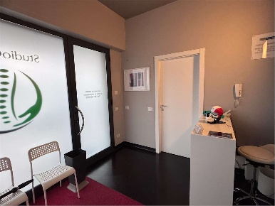 Foto Ufficio in VIA SANTO STEFANO 22, Lurago d'Erba Centro di 110 m²