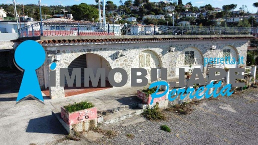 Foto Negozio in VIA DEGLI EUCALIPTI, Vibonati Villammare di 238 m²