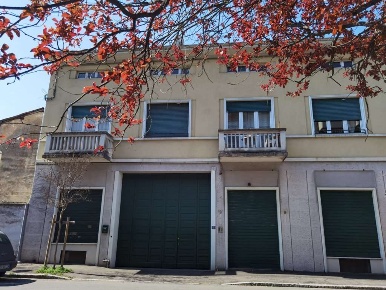 Foto Negozio in via Caprera 9, Busto Arsizio Tribunale di 70 m² in vendita