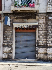 Foto Negozio a Bari di 87 m² con 1 locali in vendita