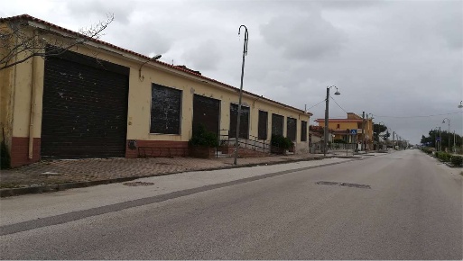 Foto Negozio in Viale F. Brunellesci, Castel Volturno di 460 m² in vendita