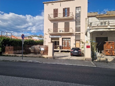 Foto Ufficio in VIA VERDI 50, Frosinone America Latina di 45 m² in affitto