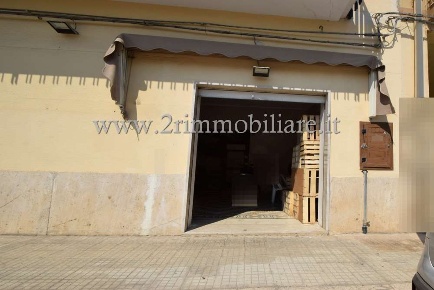 Foto Negozio a Mazara del Vallo di 90 m² con 1 locali in affitto