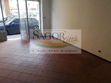 Foto Ufficio in Corso Piave 30, Pinerolo Centro di 55 m² con 2 locali