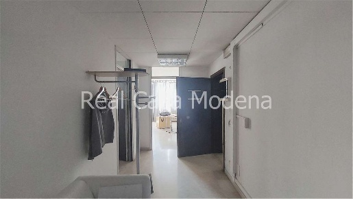 Foto Ufficio in Via Cagliostro, Modena San Faustino di 130 m² con 3 locali