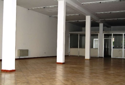 Foto Ufficio in Via Trieste, Rovereto Lizzanella di 255 m² con 3 locali