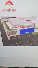 Foto Negozio in VIA LEQUIO 46, Pinerolo Centro di 700 m² con 1 locali