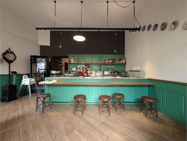 Foto Negozio a Gubbio di 210 m² con 6 locali in vendita