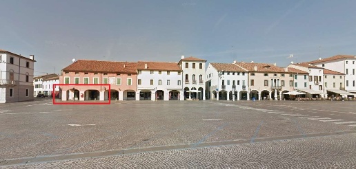 Foto Negozio in Piazza Giorgione 67, Castelfranco Veneto di 60 m²