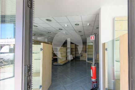 Foto Negozio in Viale G. Matteotti 31, Rubiera Centro di 137 m² in vendita