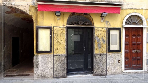 Foto Negozio in Via Roma, Borghetto Santo Spirito di 30 m² con 1 locali