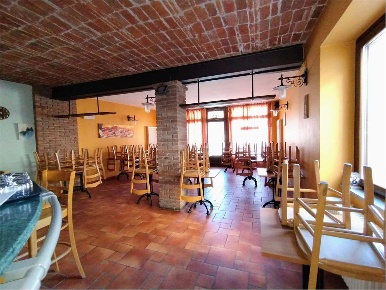 Foto Negozio in VIA PONTE ROMANO 61, Saint-Vincent Centro di 150 m²