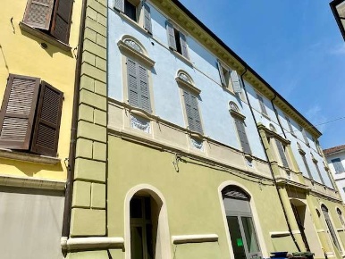 Foto Ufficio a Mirandola di 80 m² con 3 locali in vendita