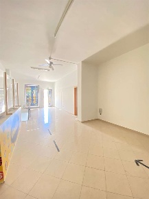 Foto Ufficio in via Ferrari, Casarano di 120 m² con 2 locali in affitto