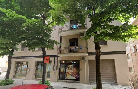 Foto Negozio in Viale San Lorenzo 51, Sassuolo Centro di 27 m² con 1 locali