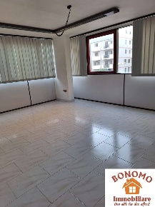 Foto Ufficio a Marsala di 90 m² con 3 locali in affitto