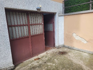 Foto Magazzino in via Caprera 8, Busto Arsizio Tribunale di 350 m²