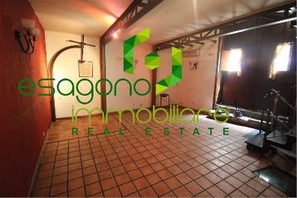 Foto Negozio in via Macello, Palazzolo Acreide Centro di 125 m² in vendita