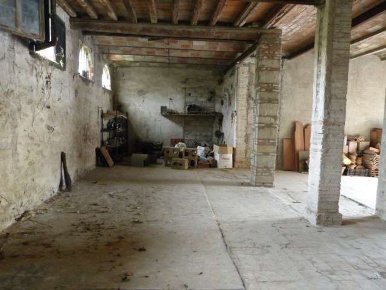 Foto Negozio a Subbiano di 100 m² con 1 locali in vendita