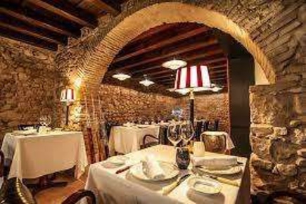 Foto Negozio in santa marta, Venezia Santa Marta di 120 m² con 8 locali