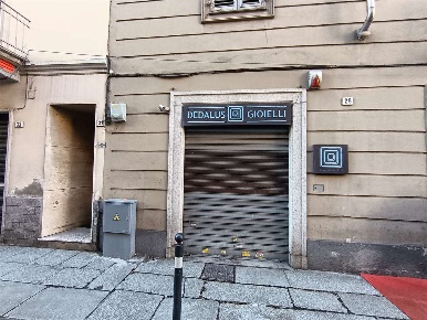 Foto Negozio in Via San Giacomo della Vittoria 29, Alessandria di 32 m²