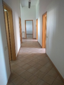 Foto Ufficio a Empoli San Rocco - Lungarno di 136 m² con 6 locali
