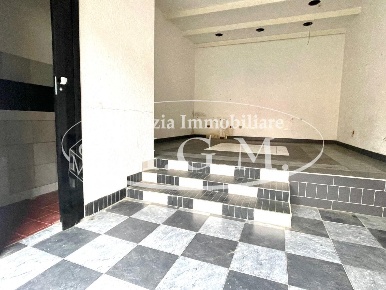 Foto Negozio a Ponsacco Centro di 30 m² con 1 locali in affitto