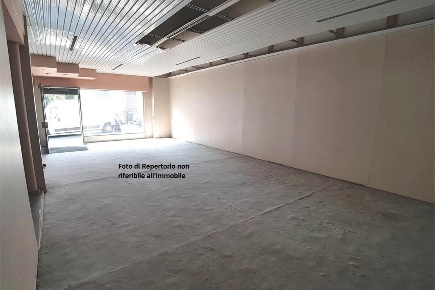 Foto Locale commerciale a Pisa Centro di 35 m² con 1 locali in affitto