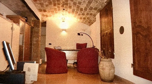 Foto Negozio a Siena Piazza del Campo - Duprè di 60 m² con 2 locali