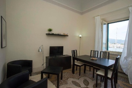 Foto Ufficio a Portoferraio Centro di 57 m² con 2 locali in vendita