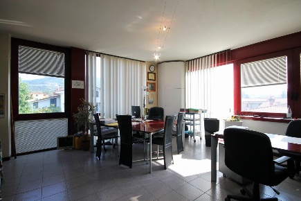 Foto Ufficio a Capannori Marlia di 53 m² con 2 locali in vendita