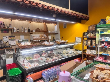 Foto Alimentari a Sovicille Rosia di 100 m² con 3 locali in vendita