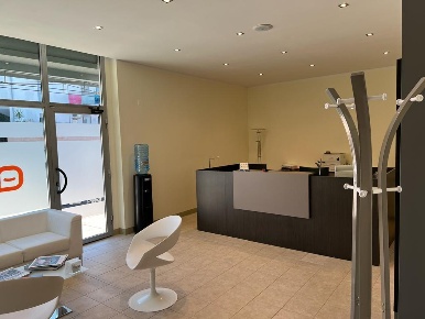 Foto Negozio a Siena Petriccio - Acquacalda di 65 m² con 2 locali
