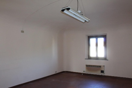 Foto Ufficio a Cascina Centro di 30 m² con 1 locali in vendita