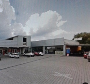 Foto Locale commerciale a Lucca San Concordio di 730 m² con 1 locali