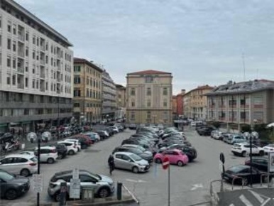 Foto Magazzino a Livorno Via Grande - Piazza della Repubblica di 25 m²