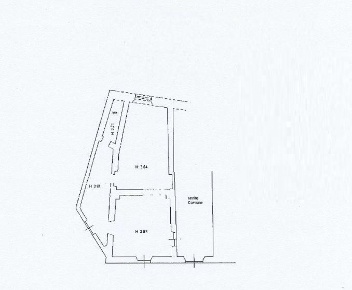 Foto Locale commerciale a Carrara Centro di 87 m² con 33 locali in vendita