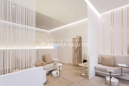 Foto Attività commerciale a Calcinaia Fornacette di 100 m² con 3 locali