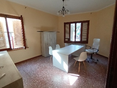 Foto Ufficio a Lucca San Concordio di 35 m² con 2 locali in affitto