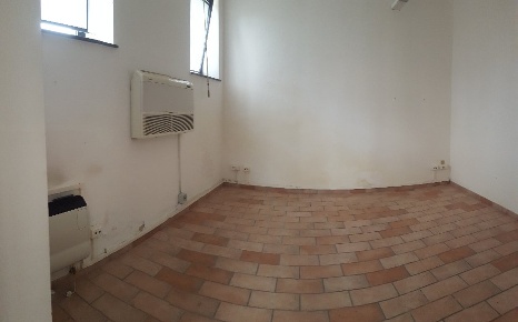 Foto Ufficio a Collesalvetti Centro di 60 m² con 3 locali in affitto