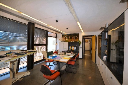 Foto Ufficio a Lucca Piazza Napoleone - San Michele di 100 m² con 4 locali