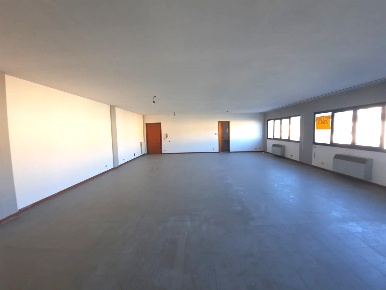 Foto Ufficio a Capannori Centro di 110 m² con 2 locali in affitto