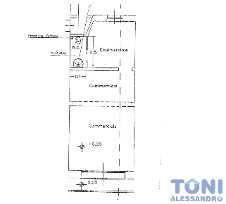Foto Locale commerciale a Empoli Centro Storico di 50 m² con 2 locali
