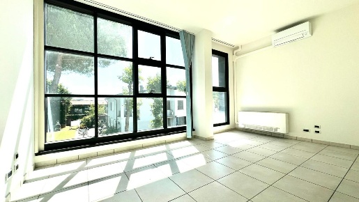 Foto Ufficio a Pontedera La Rotta, Pietroconti di 65 m² con 2 locali