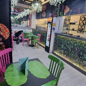 Foto Attività commerciale a Carrara Marina di Carrara di 50 m² con 3 locali