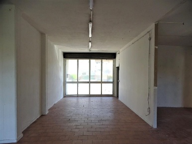 Foto Locale commerciale a San Miniato San Miniato Basso di 85 m² in vendita