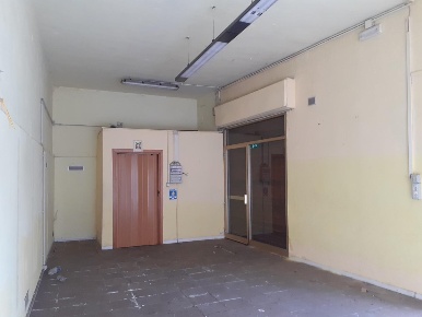 Foto Locale commerciale a Pontedera Villaggi, Bellaria di 50 m² in vendita
