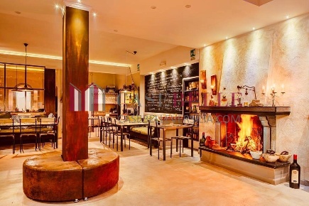 Foto Attività commerciale a Camaiore Camaiore Paese di 500 m² con 20 locali